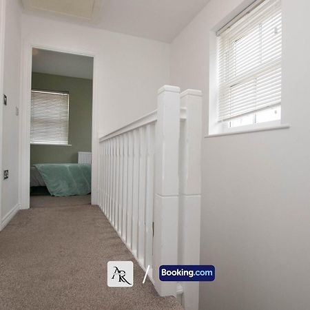 Cozy House By Ar Properties Short Lets & Serviced Accommodation Colchester Exteriér fotografie