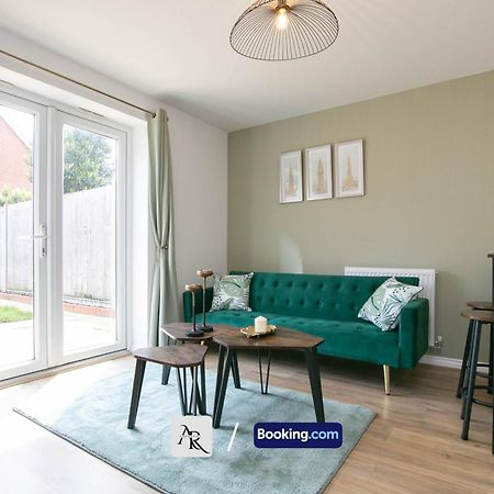 Cozy House By Ar Properties Short Lets & Serviced Accommodation Colchester Exteriér fotografie